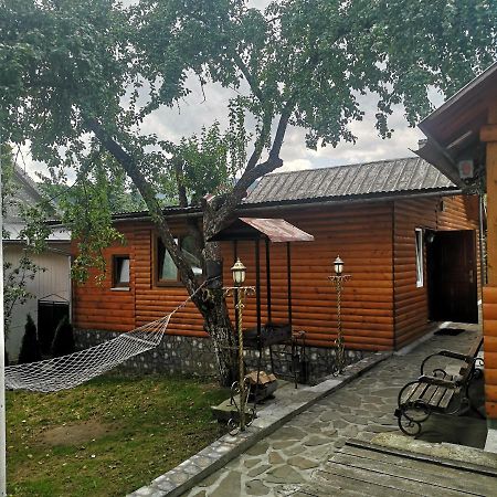 Kotiedzh U Mariny Villa Yaremche Exterior photo