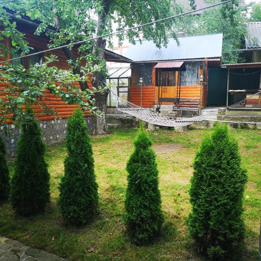 Kotiedzh U Mariny Villa Yaremche Exterior photo